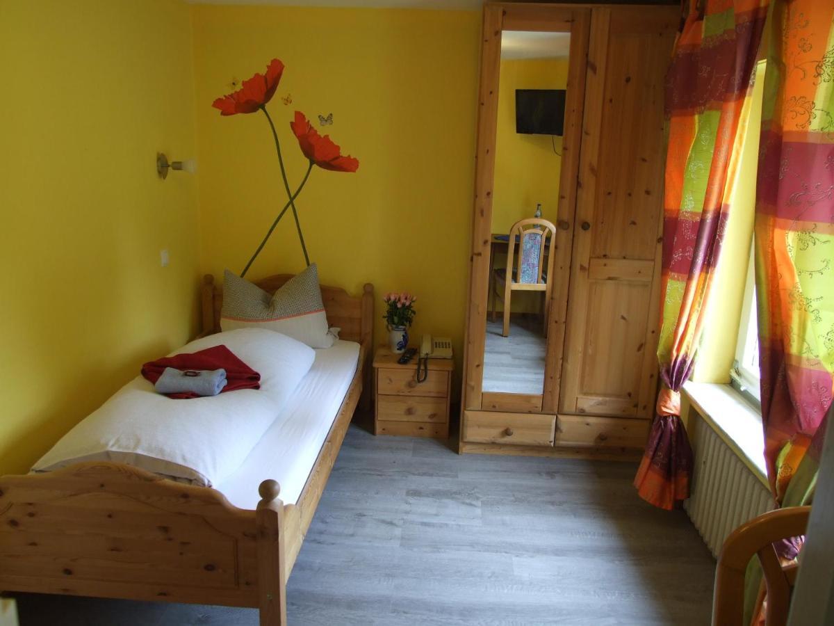 Hotel Forsthaus Volkesfeld Room photo